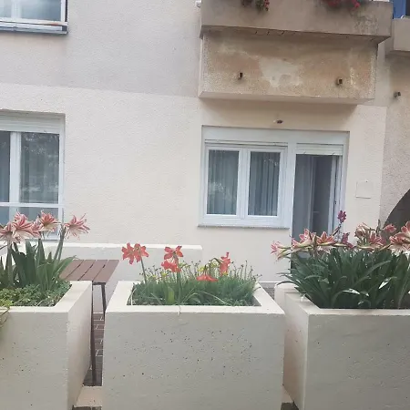 Apartment Paravija I