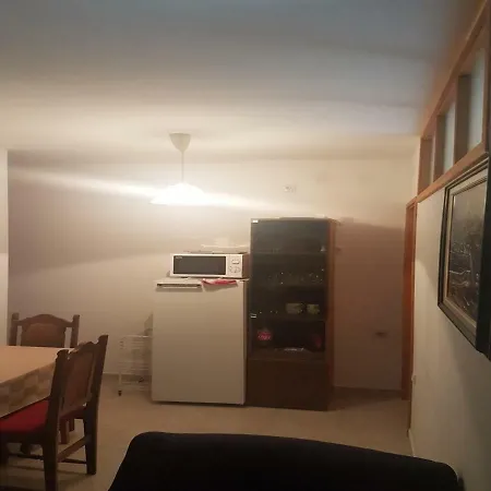 Apartment Paravija I *